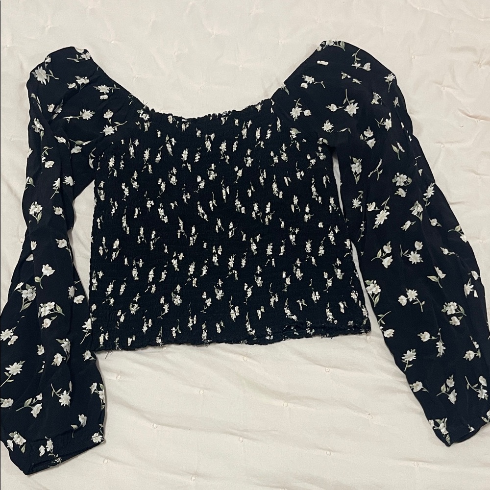 American Eagle Outfitters Black Floral Blouse